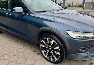 Volvo V60 Cross Country 199.500 km 19.900 &euro; Lübeck 23554