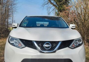 Nissan Qashqai 146.000 km 8.190 &euro; Lübeck 23556