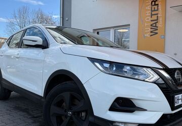 Nissan Qashqai 87.053 km 17.885 &euro; Stockelsdorf bei Lübeck 23617