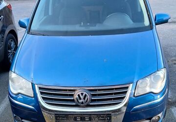 VW Touran 245.000 km 3.000 &euro; Ratzeburg 23909
