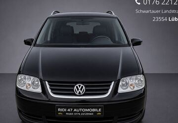VW Touran 246.123 km 3.350 &euro; Lübeck 23554