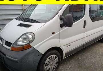 Renault Trafic 215.049 km 4.350 &euro; Lübeck 23556