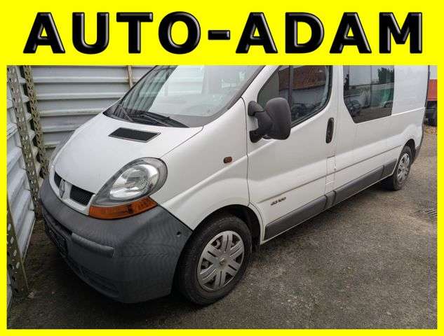 Renault Trafic 215.049 km 4.350 &euro; Lübeck 23556