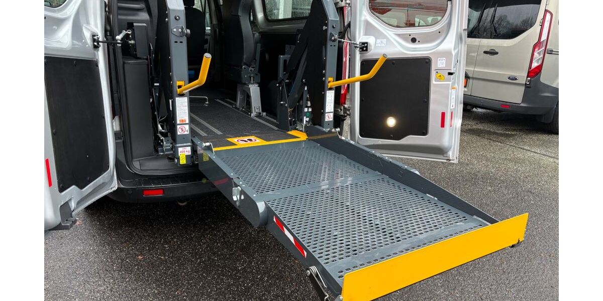 Ford Transit 102.800 km 35.990 &euro; Lübeck 23560