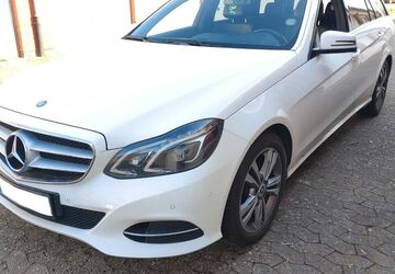 Mercedes-Benz E 220 185.000 km 13.999 &euro; Lübeck 23558