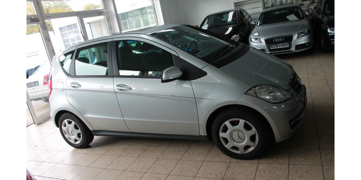 Mercedes-Benz A 180 53.593 km 8.190 &euro; Bad Oldesloe 23843