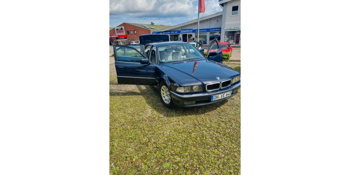 BMW 740 148.000 km 14.900 &euro; Sierksdorf 23730