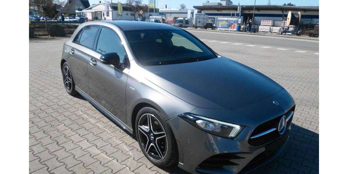 Mercedes-Benz A 180 121.000 km 21.900 &euro; Lübeck 23560