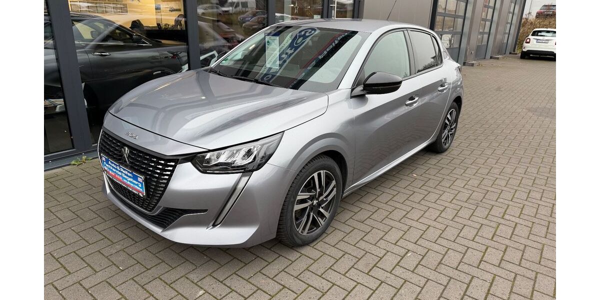 Peugeot 208 53.300 km 14.390 &euro; Bad Segeberg 23795