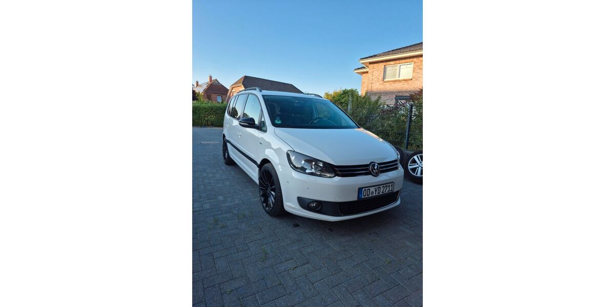 VW Touran 196.000 km 6.390 &euro; Wesenberg 23858