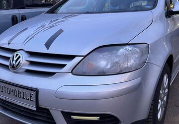 VW Golf 124.000 km 5.450 &euro; Lübeck 23560