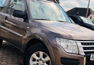 Mitsubishi Pajero 193.000 km 25.404 &euro; Stepenitztal 23936