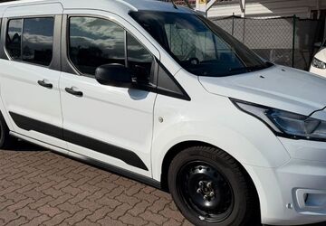 Ford Grand Tourneo 151.700 km 10.900 &euro; Lübeck 23560