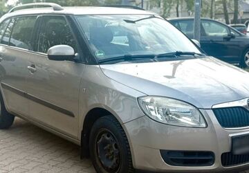 Skoda Fabia 178.000 km 2.100 &euro; Lübeck 23560