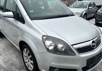 Opel Zafira 211.200 km 3.300 &euro; Lübeck 23560