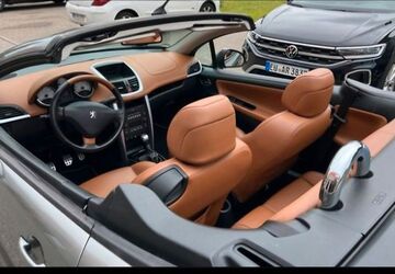 Peugeot 207 168.123 km 6.200 &euro; Lübeck 23554