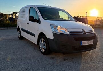 Citroen Berlingo 161.000 km 5.980 &euro; Lübeck 23556