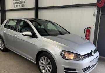 VW Golf 77.000 km 9.985 &euro; Lübeck 23556
