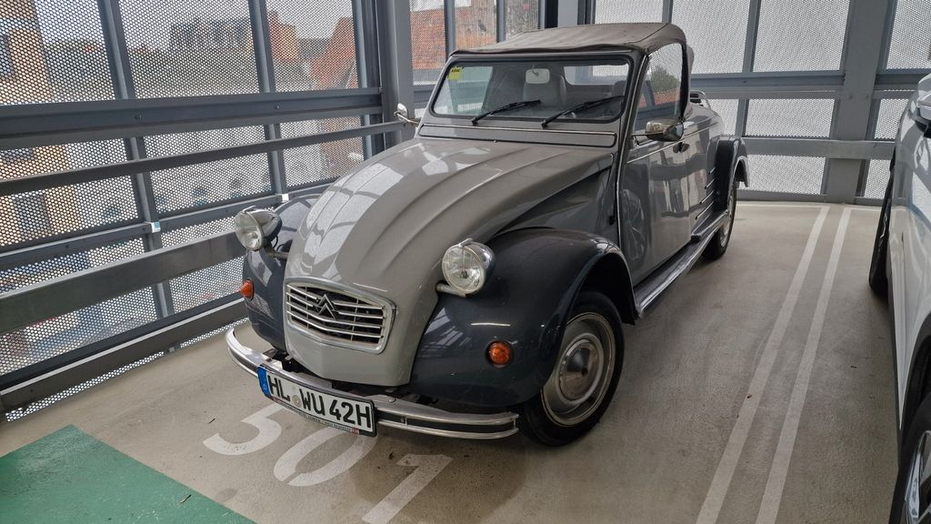Citroen 2 CV 112.000 km 10.900 &euro; Lübeck 23569