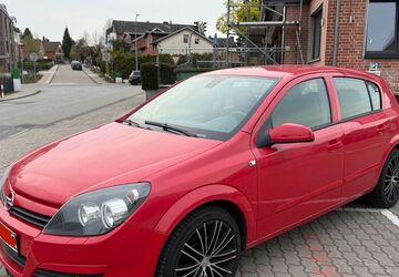 Opel Astra 195.800 km 2.500 &euro; Lübeck 23556
