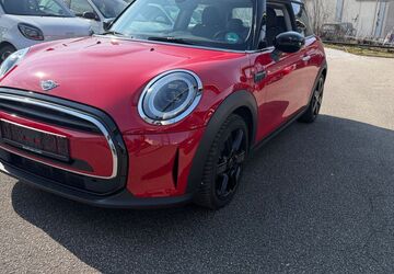 Mini Cooper 24.800 km 17.999 &euro; Lübeck 23554