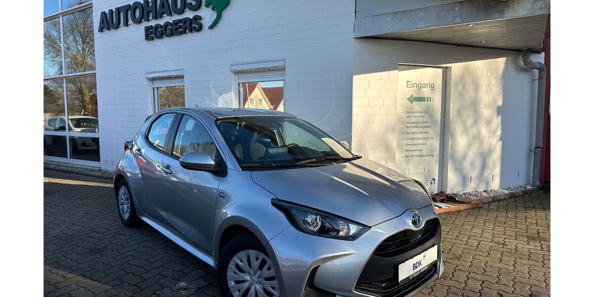 Toyota Yaris 82.277 km 17.990 &euro; Bad Segeberg 23795
