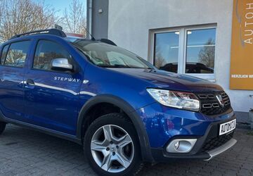 Dacia Sandero 25.000 km 13.885 &euro; Stockelsdorf bei Lübeck 23617
