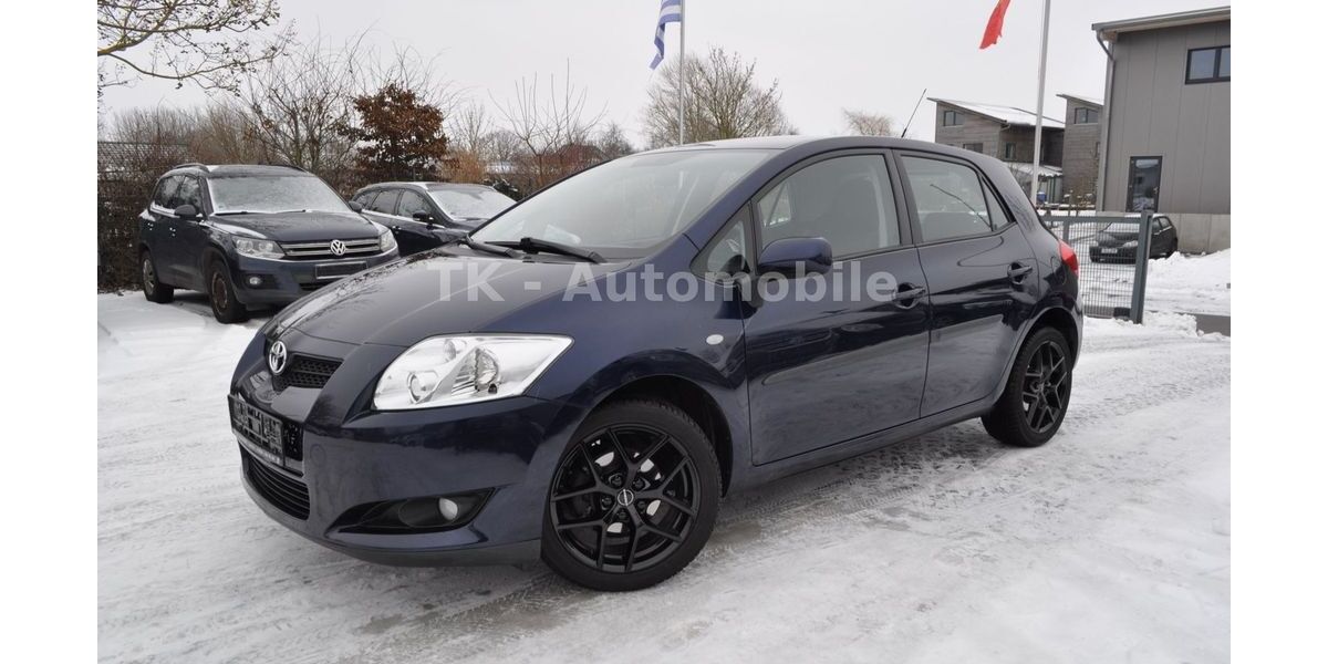 Toyota Auris 55.000 km 7.980 &euro; Ahrensbök 23623
