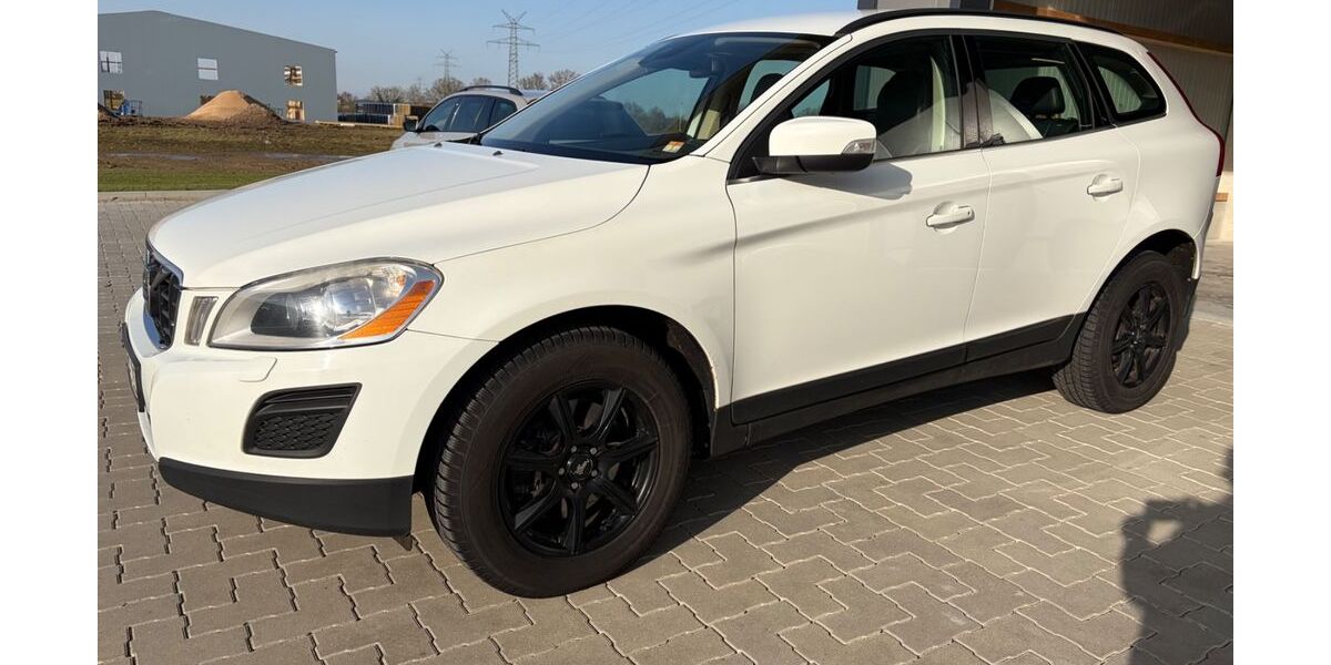 Volvo XC60 268.000 km 8.490 &euro; Bad Oldesloe 23843