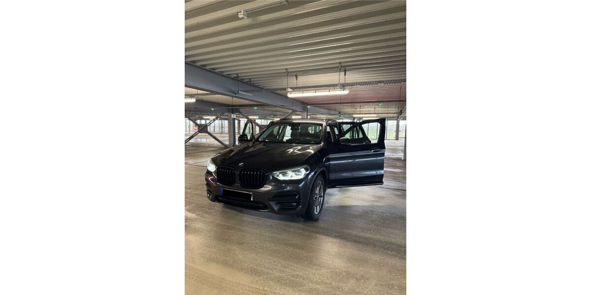BMW X3 168.000 km 27.100 &euro; Lübeck 23558