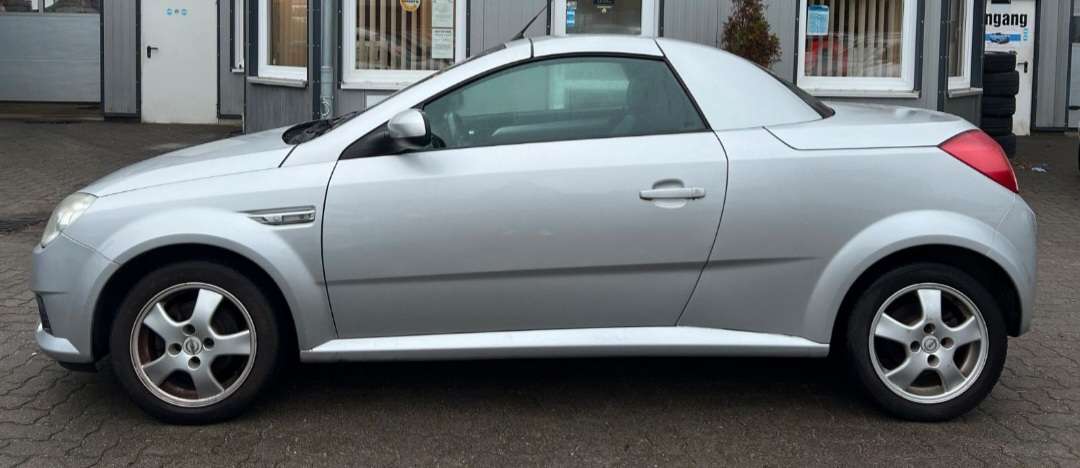 Opel Tigra 255.000 km 1.590 &euro; Lübeck 23568