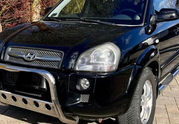 Hyundai TUCSON 122.000 km 3.800 &euro; Lübeck 23570