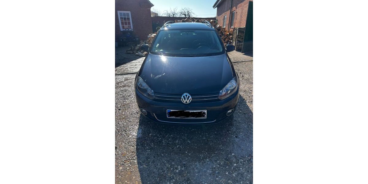 VW Golf 281.000 km 4.900 &euro; Ahrensbök 23623