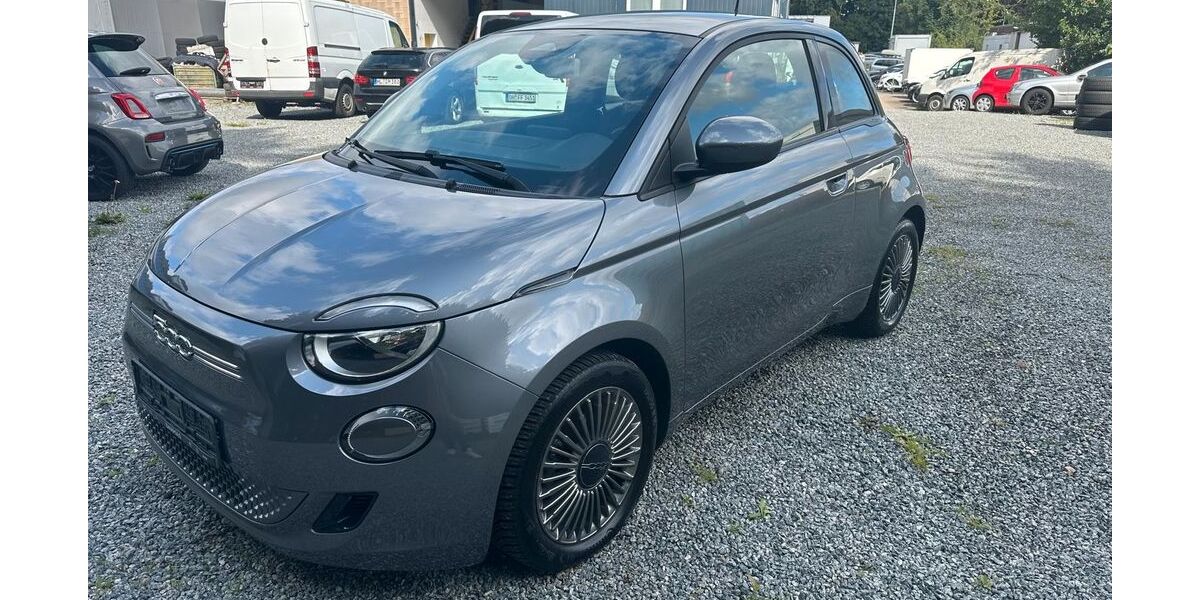 Fiat 500e 41.818 km 11.669 &euro; Lübeck 23556