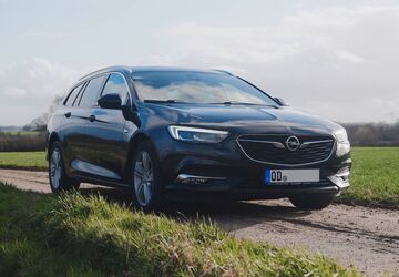 Opel Insignia 85.000 km 15.900 &euro; Travenbrück 23843