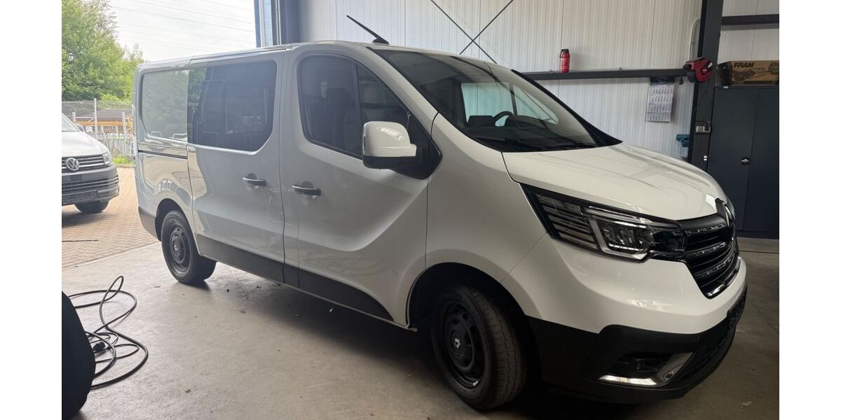 Renault Trafic 60.000 km 24.500 &euro; Lübeck 23556