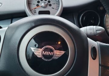 Mini ONE 199.000 km 2.550 &euro; Ratekau 23626
