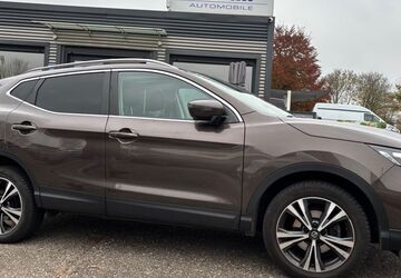 Nissan Qashqai 93.800 km 15.400 &euro; Lübeck 23560
