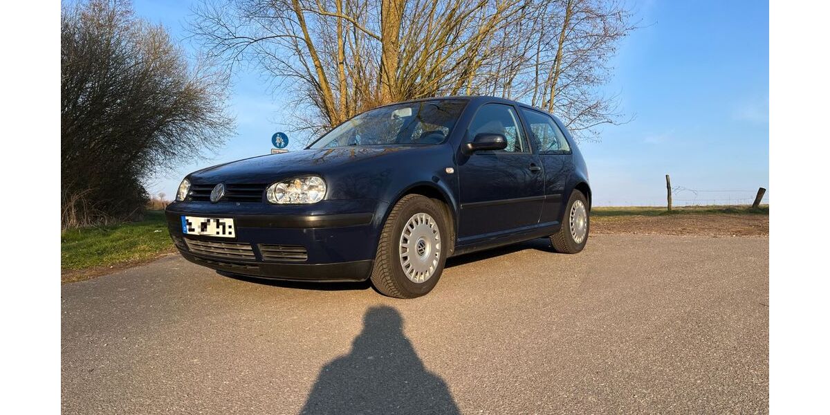 VW Golf 80.900 km 4.200 &euro; Hamberge 23619