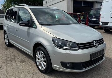 VW Touran 319.179 km 3.790 &euro; Lübeck 23556