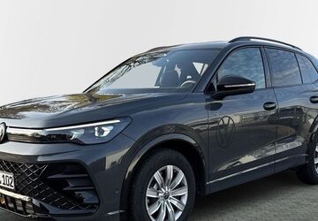 VW Tiguan 18.000 km 47.950 &euro; Groß Grönau 23627