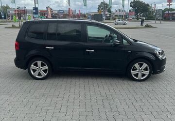 VW Touran 136.747 km 10.900 &euro; Lübeck 23562