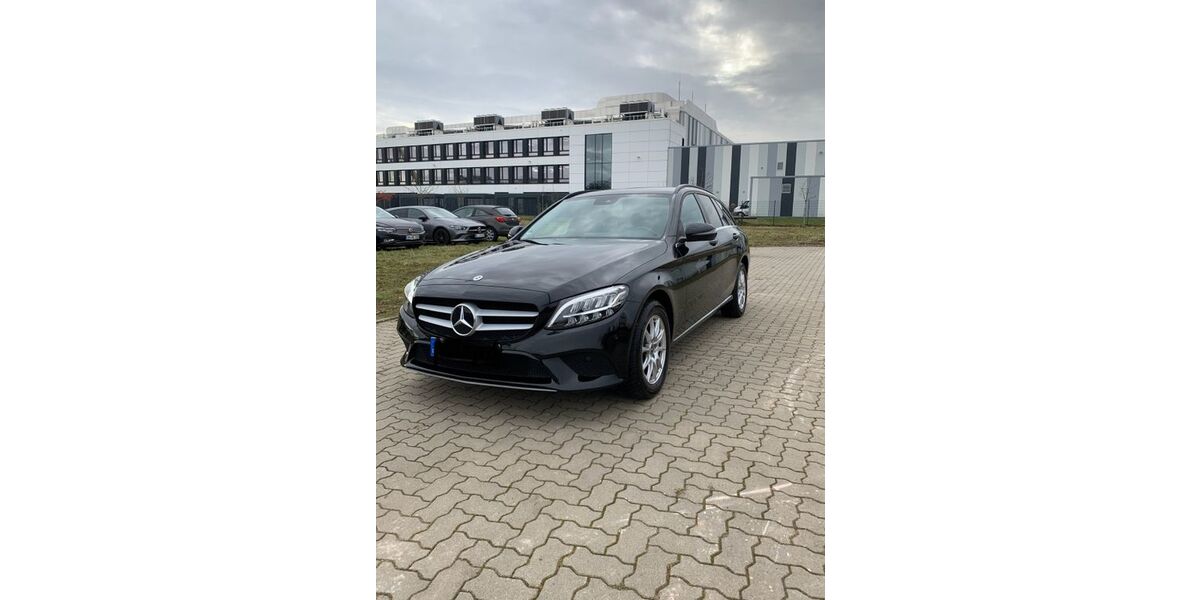 Mercedes-Benz C 200 144.000 km 17.900 &euro; Lübeck 23556