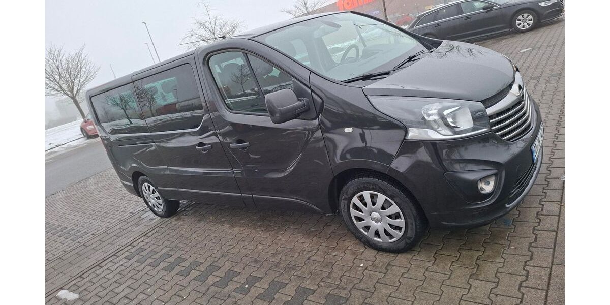 Opel Vivaro 137.200 km 15.499 &euro; Zarpen 23619