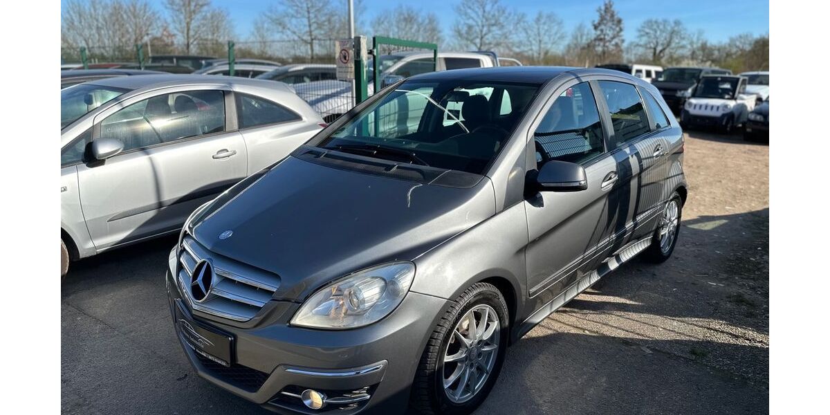 Mercedes-Benz B 200 137.361 km 9.345 &euro; Ahrensbök 23623