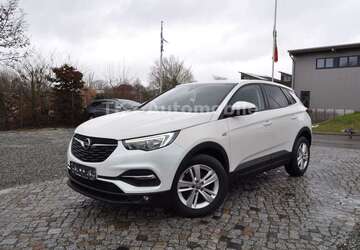 Opel Grandland X 94.000 km 12.980 &euro; Ahrensboek 23623