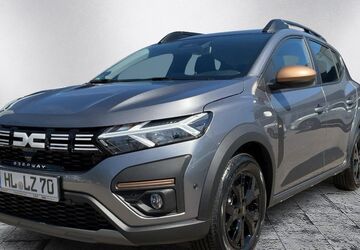 Dacia Sandero 4.000 km 20.990 &euro; Lübeck 23560