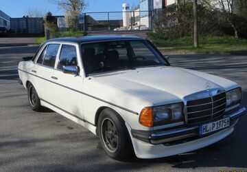 Mercedes-Benz 200 172.000 km 4.975 &euro; Pansdorf 23689