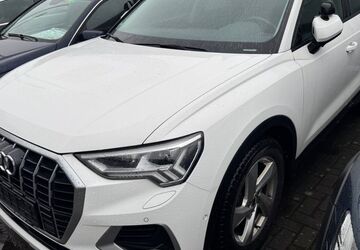 Audi Q3 107.400 km 21.990 &euro; Lübeck 23554