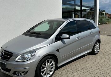 Mercedes-Benz 200 230.992 km 3.950 &euro; Neustadt in Holstein 23730